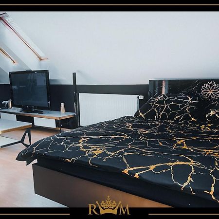 Rm Luxury Apartment In Prague • 6 People • Free Parking • Pets Praga Exterior foto