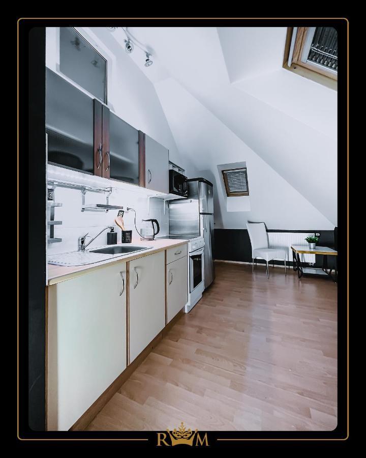 Rm Luxury Apartment In Prague • 6 People • Free Parking • Pets Praga Exterior foto